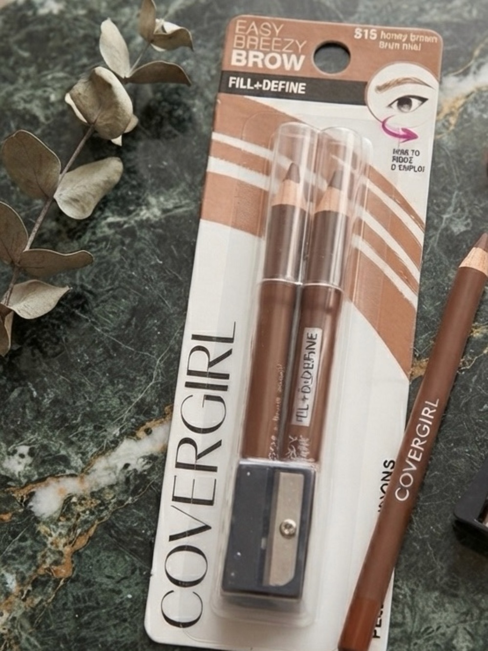 CoverGirl Honey Brown Brow Pencil Set EASY BREEZY
BROW- FILL+ DEFINE